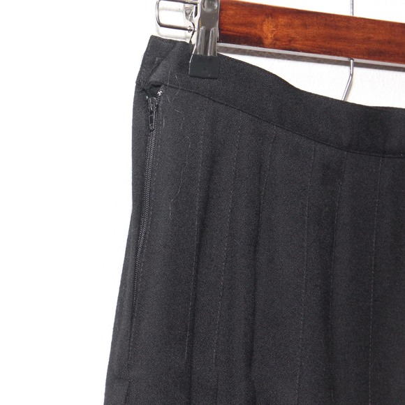 Vintage Pleated Skirt Wool Blend Black Jacqueline Ferrar Size 10 - Picture 4 of 6